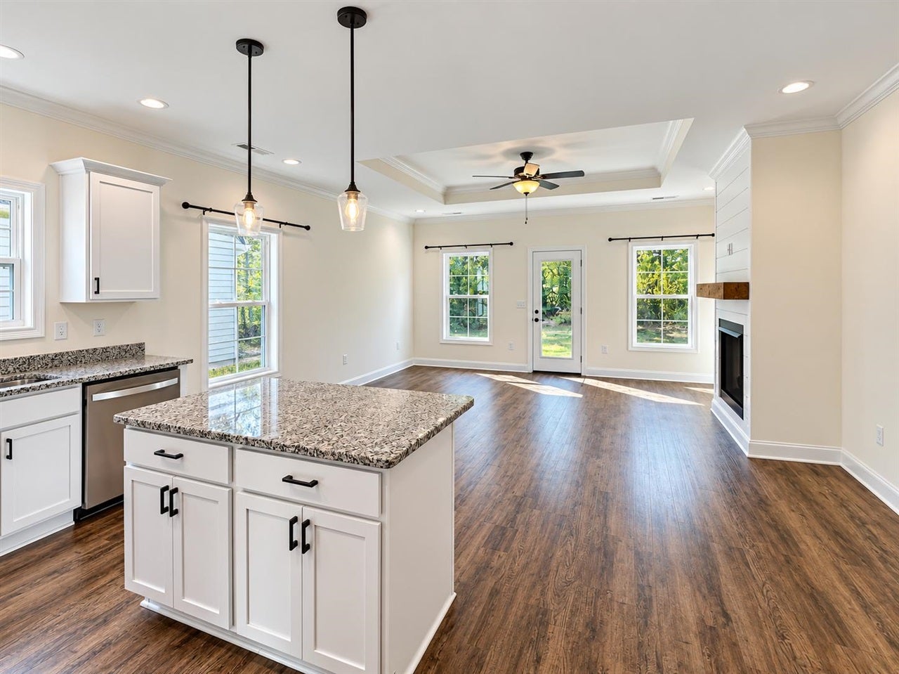 1217 County House Lane