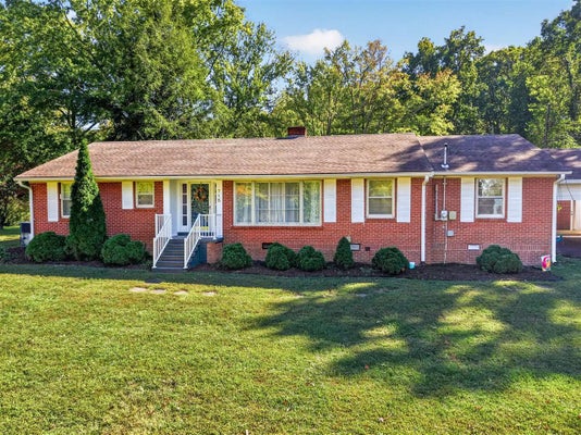 715 CRITTENDEN CIR, RUSSELLVILLE, KY 42276 - Image fea15b06e025525d8b253bf3c8ee6b5b/2469335443