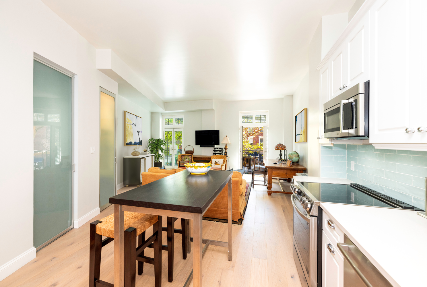 New York City, New York 10014, United States, ,2 BathroomsBathrooms,Residential,Active,42551