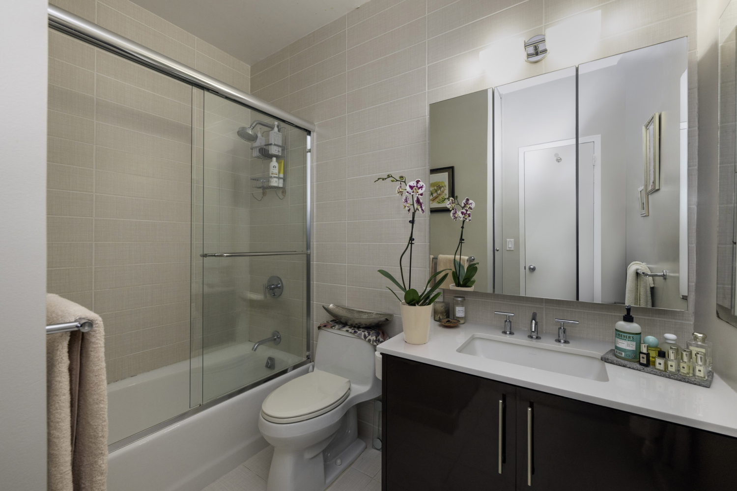 New York City, New York 10003, United States, 1 Bedroom Bedrooms, ,1 BathroomBathrooms,Residential,Active,29072