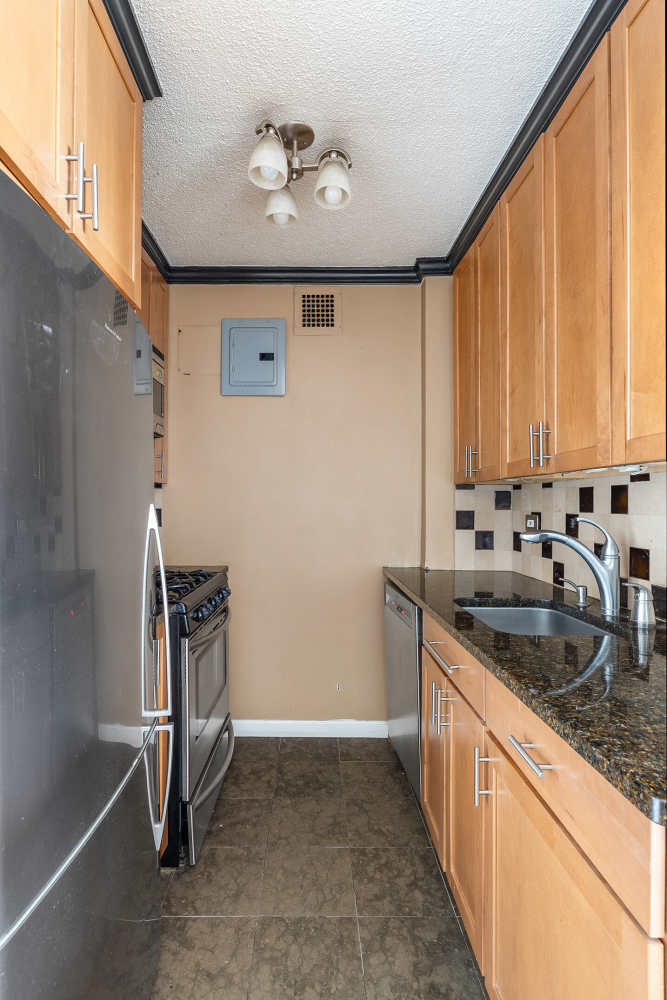 New York City, New York 10003, United States, 1 Bedroom Bedrooms, ,1 BathroomBathrooms,Residential,Active,24240