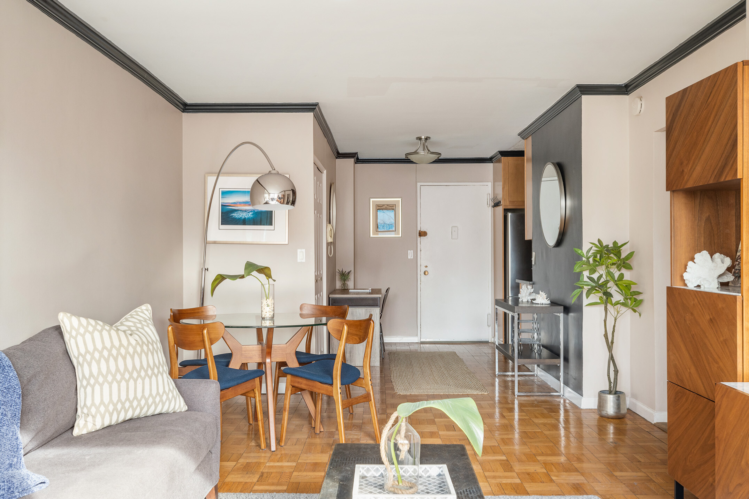 New York City, New York 10003, United States, 1 Bedroom Bedrooms, ,1 BathroomBathrooms,Residential,Active,24240