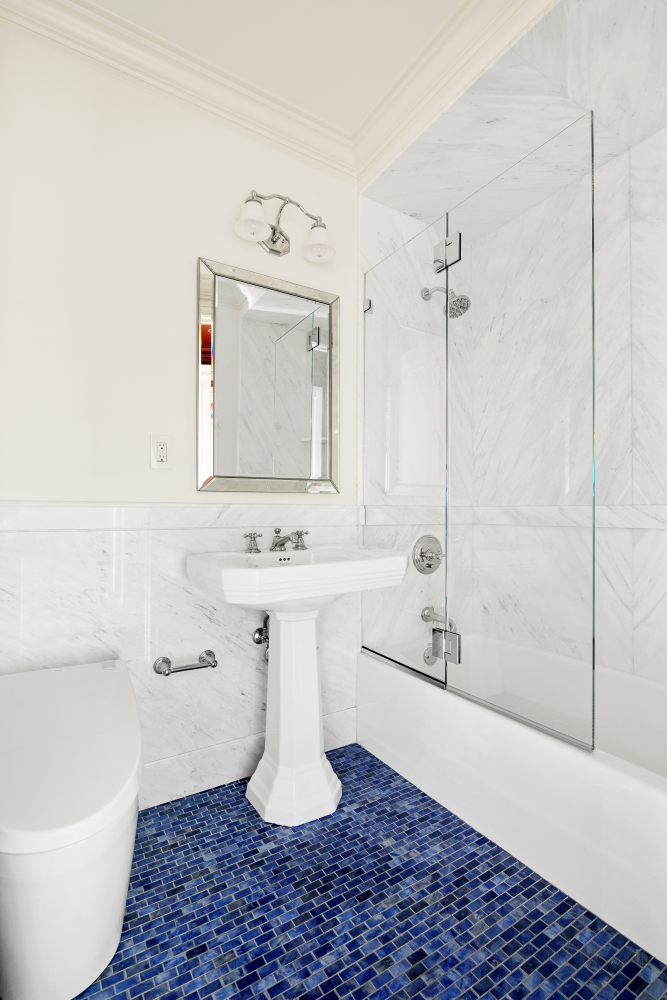 New York City, New York 10022, United States, 5 Bedrooms Bedrooms, ,5 BathroomsBathrooms,Residential,Pending,56671