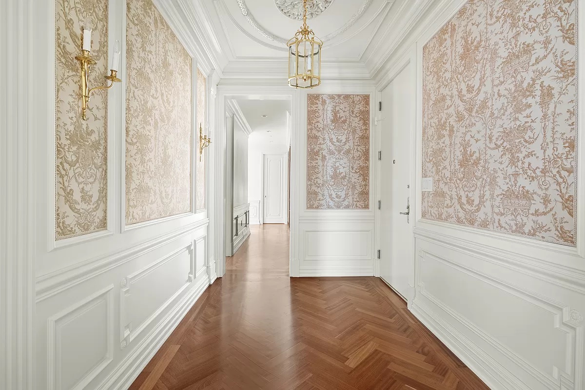 New York City, New York 10022, United States, 5 Bedrooms Bedrooms, ,5 BathroomsBathrooms,Residential,Pending,56671