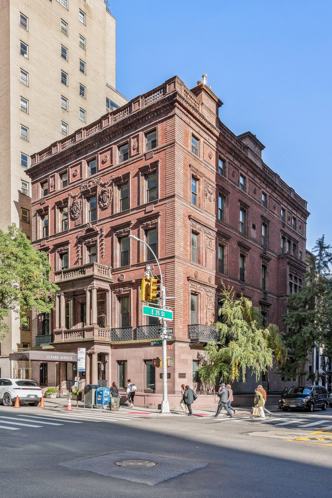 New York City, New York 10016, United States, 3 Bedrooms Bedrooms, ,3 BathroomsBathrooms,Residential,Active,38063