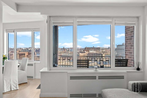 Photo for 45 E End Avenue 10B