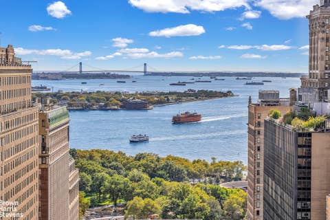 Photo for 88 GREENWICH Street 2704