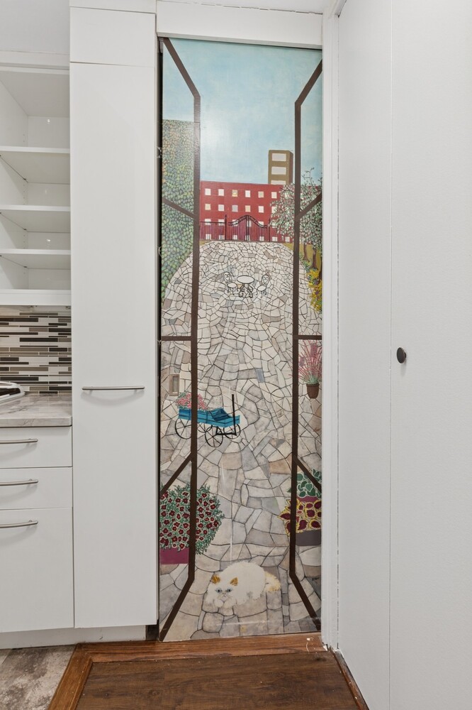 New York City, New York 10021, United States, 2 Bedrooms Bedrooms, ,1 BathroomBathrooms,Residential,Active,166011