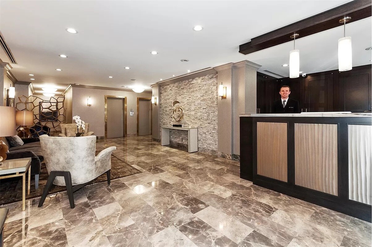 New York City, New York 10021, United States, 2 Bedrooms Bedrooms, ,1 BathroomBathrooms,Residential,Active,166011