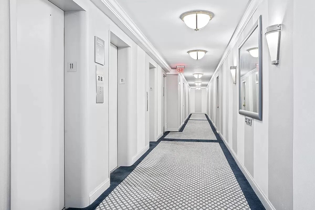 New York City, New York 10021, United States, 2 Bedrooms Bedrooms, ,1 BathroomBathrooms,Residential,Active,166011