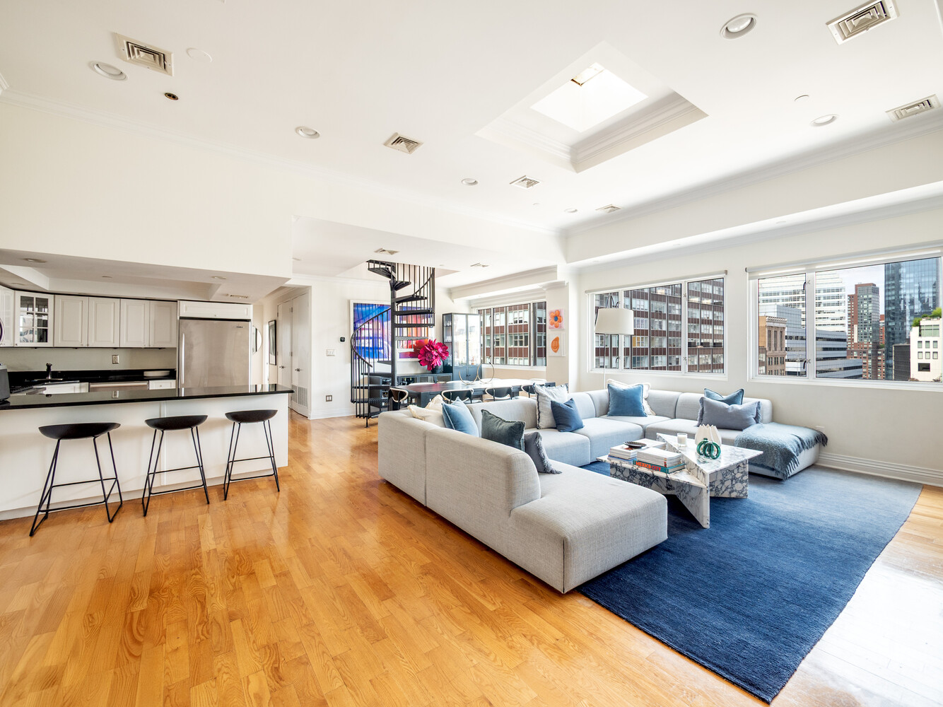 New York City, New York 10007, United States, 3 Bedrooms Bedrooms, ,5 BathroomsBathrooms,Residential,Active,241263