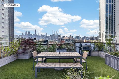 Photo of 42-60 CRESCENT Street #PH10C, Queens, NY 11101 (MLS # RLS20085457)