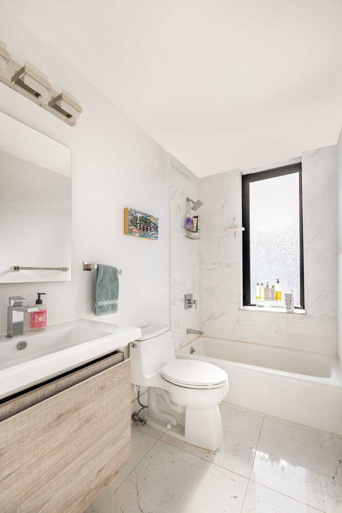 New York City, New York 10016, United States, 1 Bedroom Bedrooms, ,1 BathroomBathrooms,Residential,Active,202053