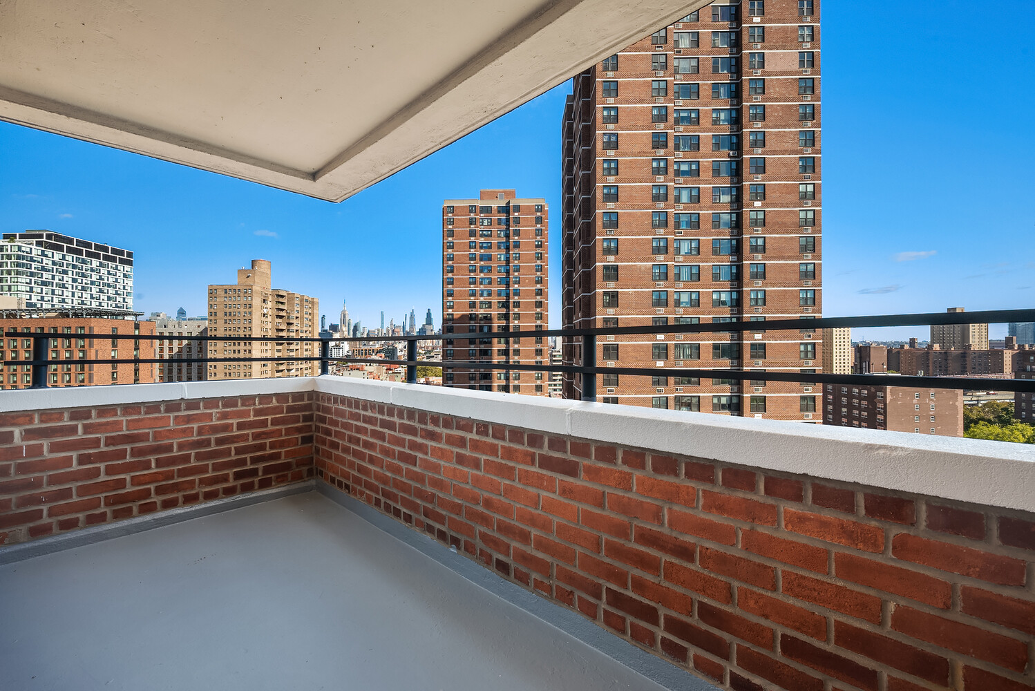 New York City, New York 10002, United States, 1 Bedroom Bedrooms, ,1 BathroomBathrooms,Residential,Active,233014