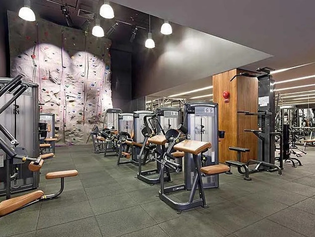 New York City, New York 10021, United States, 2 Bedrooms Bedrooms, ,2 BathroomsBathrooms,Residential,Active,79040