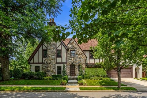 Photo of 165 Slocum Crescent, Queens, NY 11375 (MLS # RLS20055334)