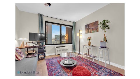 Photo of 21-45 44TH Drive #4I, Queens, NY 11101 (MLS # RLS20095529)