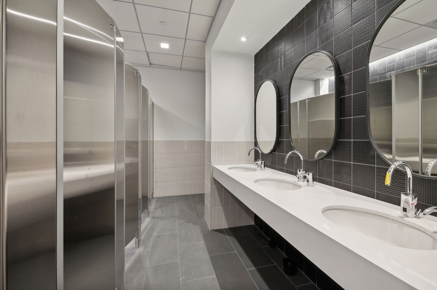 New York City, New York 10006, United States, 1 Bedroom Bedrooms, ,1 BathroomBathrooms,Residential,Active,84040