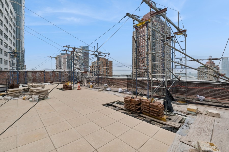 New York City, New York 10006, United States, 1 Bedroom Bedrooms, ,1 BathroomBathrooms,Residential,Active,84040