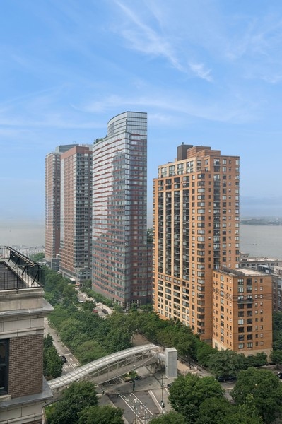 New York City, New York 10006, United States, 1 Bedroom Bedrooms, ,1 BathroomBathrooms,Residential,Active,84040