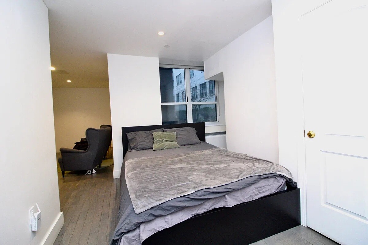 New York City, New York 10019, United States, ,1 BathroomBathrooms,Residential,Active,235247