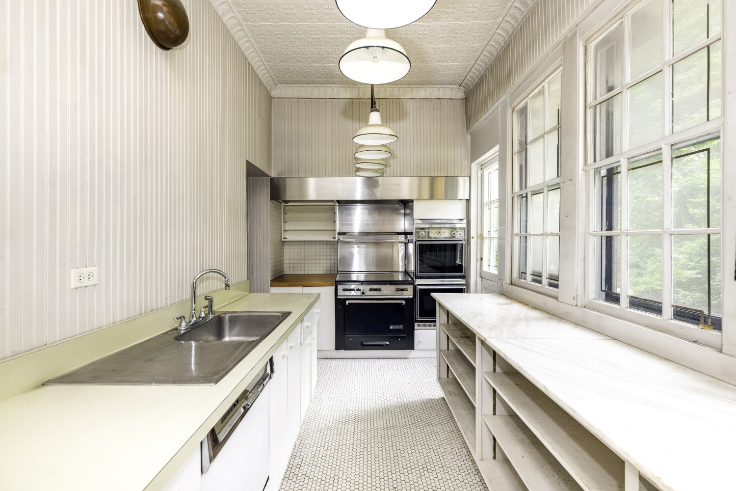 New York City, New York 10014, United States, 5 Bedrooms Bedrooms, ,3 BathroomsBathrooms,Residential,Active,79021