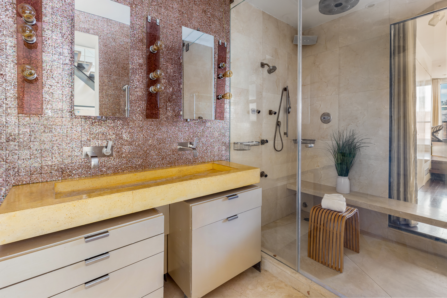 New York City, New York 10010, United States, 2 Bedrooms Bedrooms, ,3 BathroomsBathrooms,Residential,Active,130124