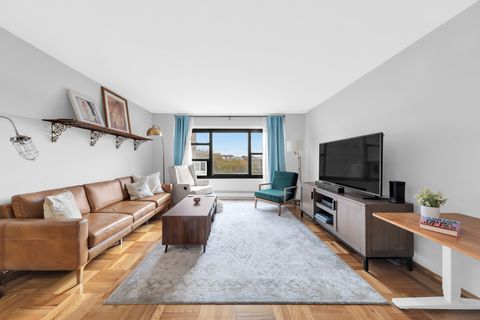 Photo of 21-85 34TH Avenue #7C, Queens, NY 11106 (MLS # RLS20060360)