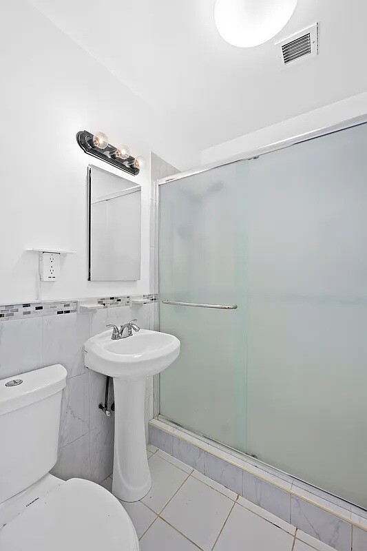 New York City, New York 10027, United States, 4 Bedrooms Bedrooms, ,5 BathroomsBathrooms,Residential,Active,245266