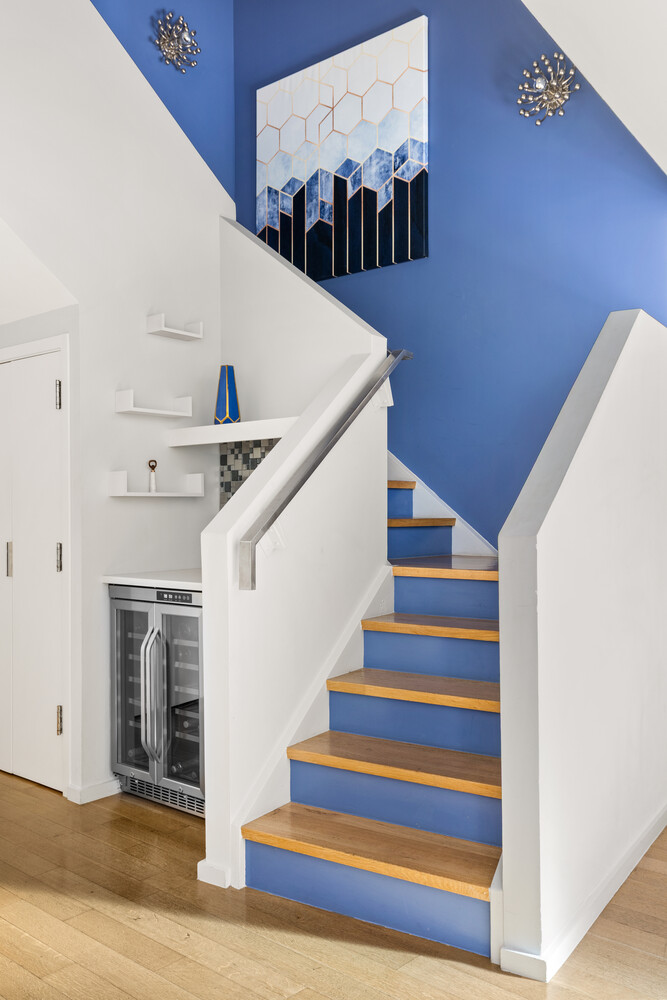 New York City, New York 10019, United States, 5 Bedrooms Bedrooms, ,4 BathroomsBathrooms,Residential,Active,244919