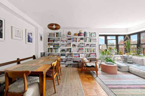 Photo for 212 E Broadway G1205