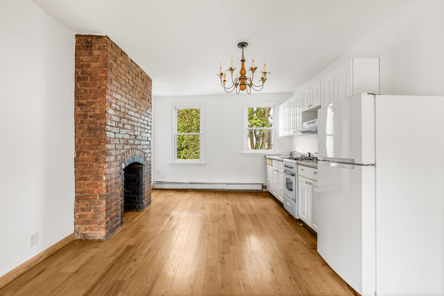 New York City, New York 11215, United States, 3 Bedrooms Bedrooms, ,3 BathroomsBathrooms,Residential,Active,211046