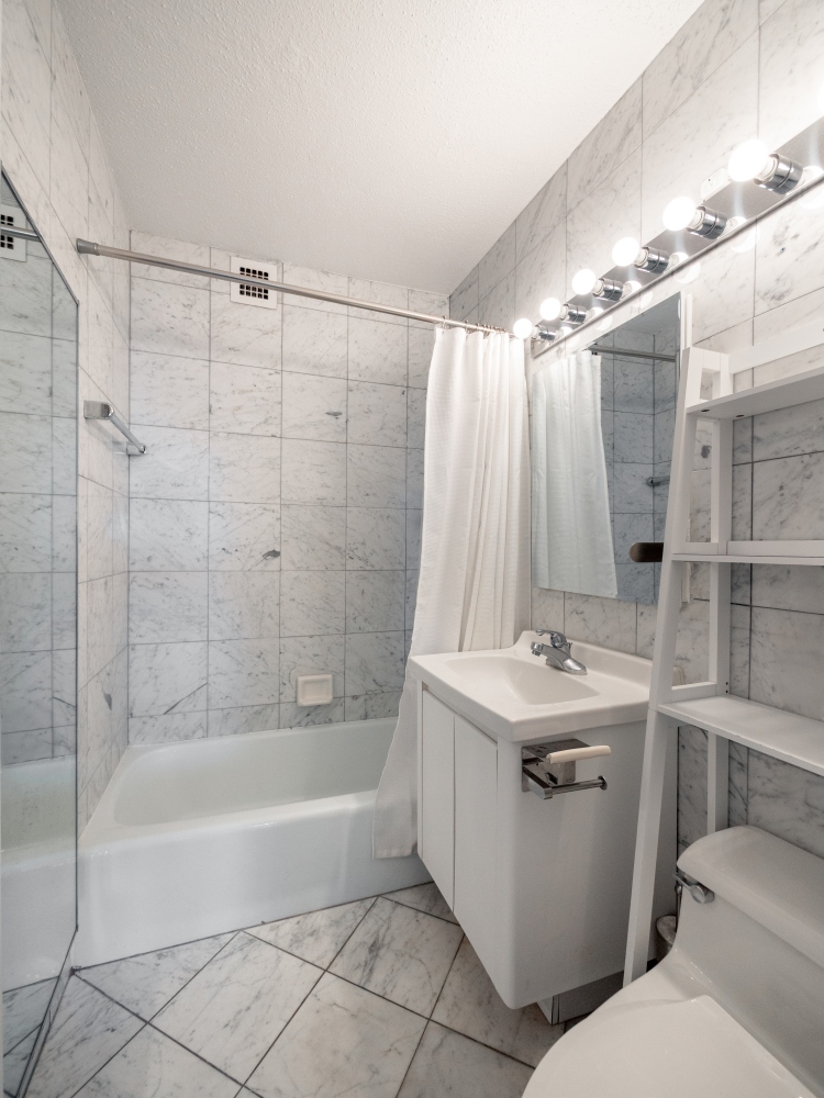 New York City, New York 10022, United States, 1 Bedroom Bedrooms, ,1 BathroomBathrooms,Residential,Active,91450