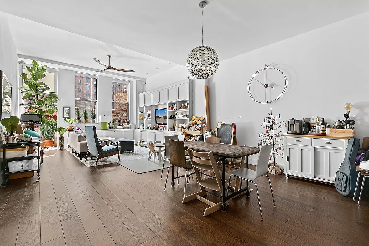 New York City, New York 10001, United States, 3 Bedrooms Bedrooms, ,2 BathroomsBathrooms,Residential,Active,153162