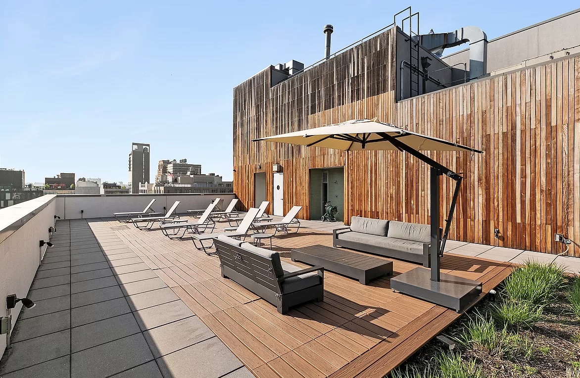 New York City, New York 10001, United States, 3 Bedrooms Bedrooms, ,2 BathroomsBathrooms,Residential,Active,153162