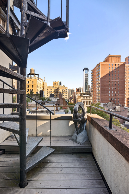 New York City, New York 10016, United States, 3 Bedrooms Bedrooms, ,3 BathroomsBathrooms,Residential,Active,79026