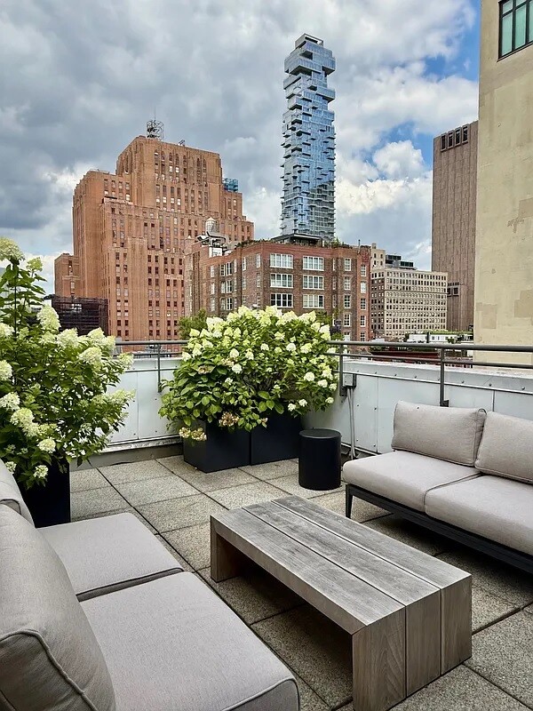 New York City, New York 10007, United States, ,1 BathroomBathrooms,Residential,Active,180564