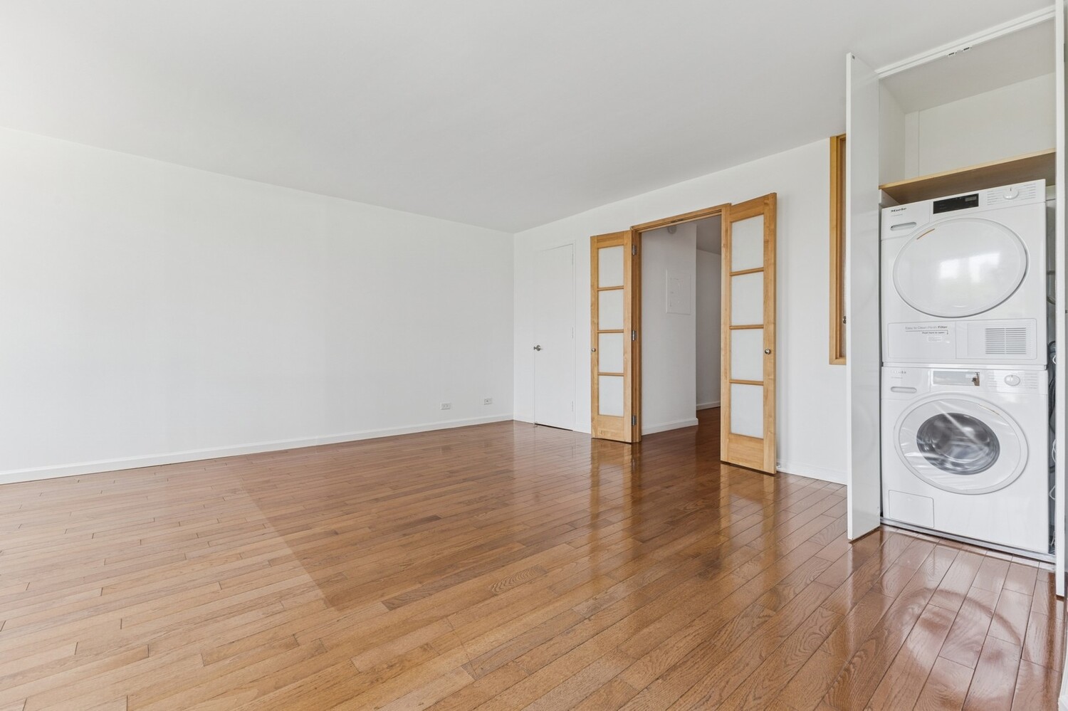 New York City, New York 10007, United States, ,1 BathroomBathrooms,Residential,Active,180564