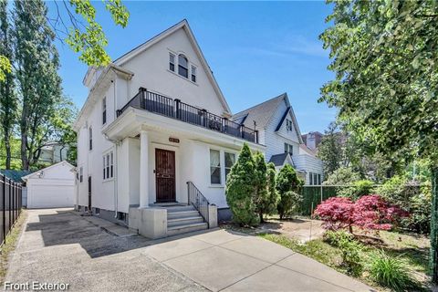 Photo of 11116 76th Drive, Queens, NY 11375 (MLS # RLS20097074)