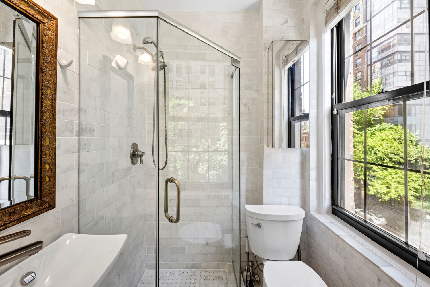 New York City, New York 10022, United States, 2 Bedrooms Bedrooms, ,2 BathroomsBathrooms,Residential,Active,141001