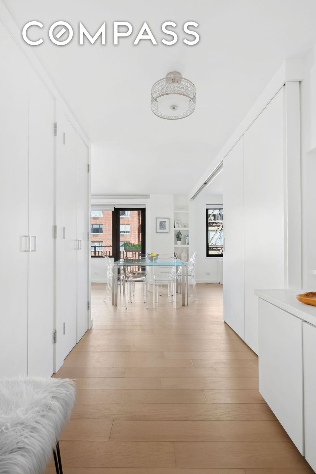 listing image 0