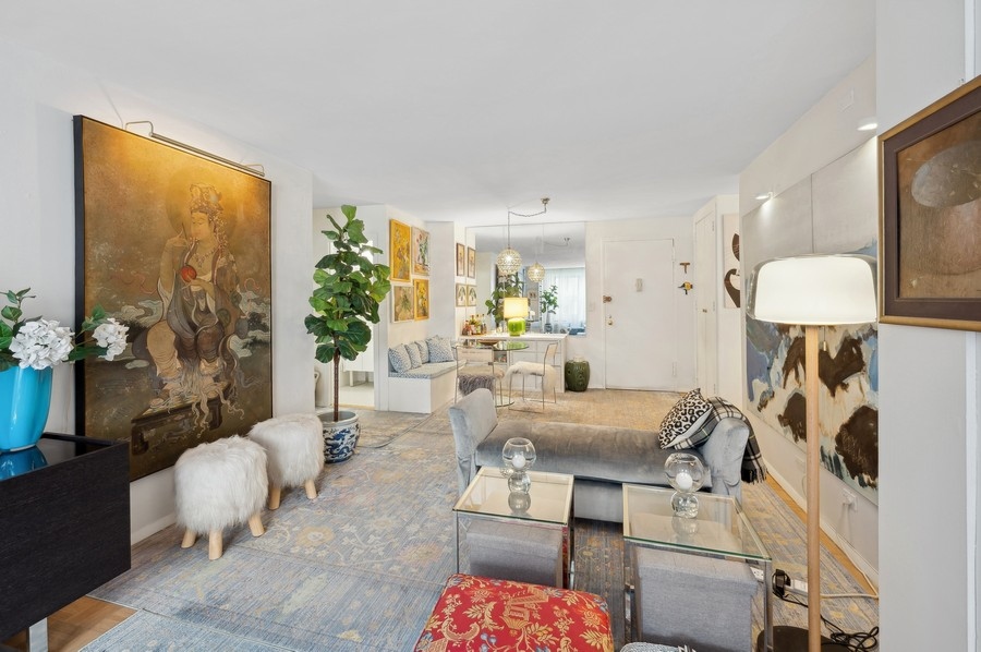 New York City, New York 10021, United States, 2 Bedrooms Bedrooms, ,1 BathroomBathrooms,Residential,Active,79024