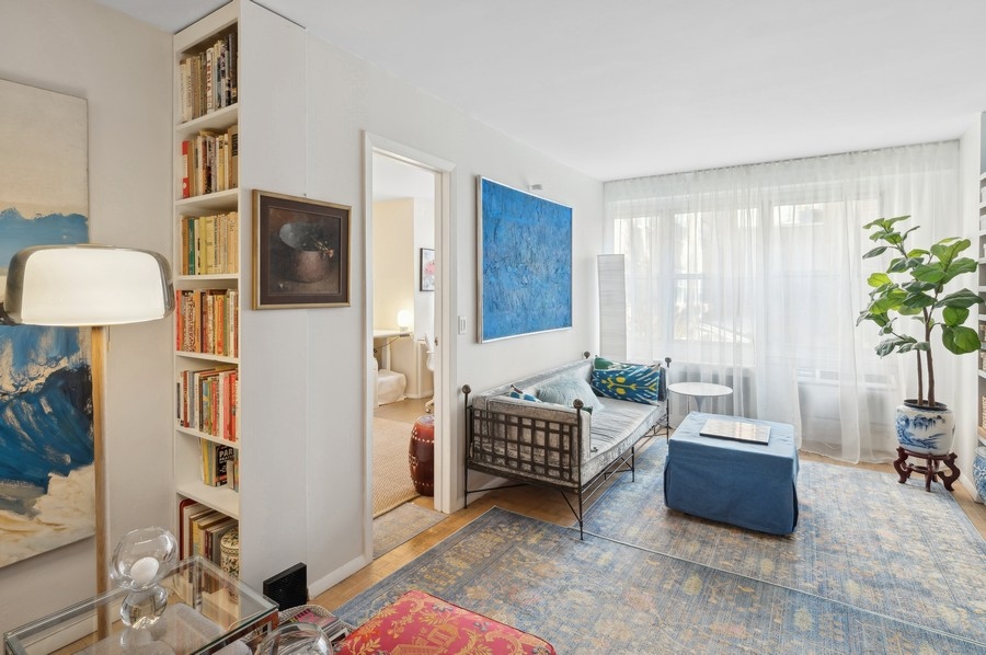 New York City, New York 10021, United States, 2 Bedrooms Bedrooms, ,1 BathroomBathrooms,Residential,Active,79024