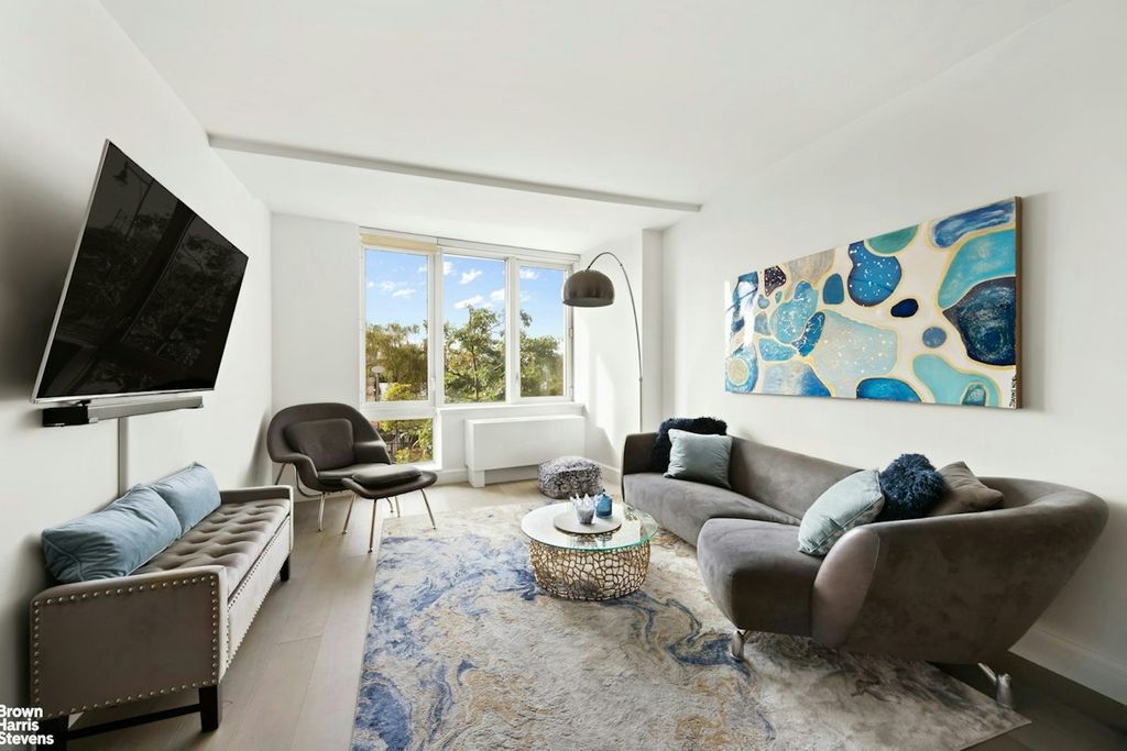 listing image 0