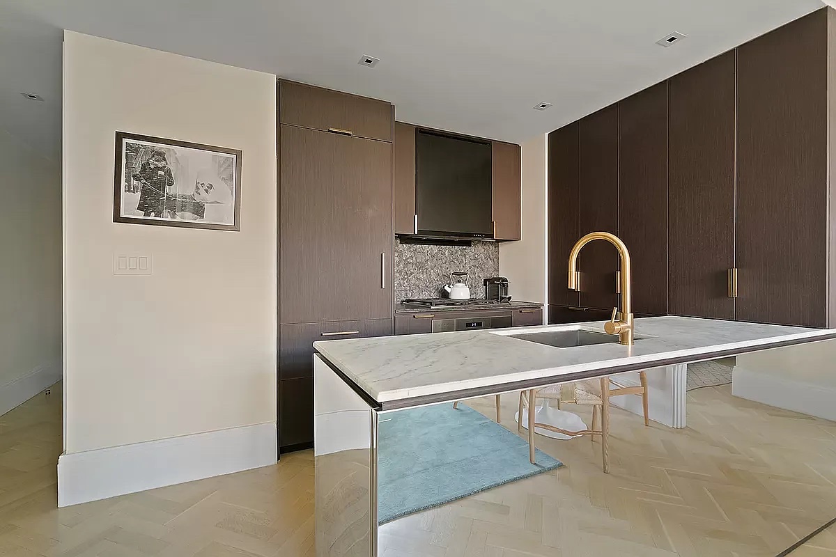 New York City, New York 10002, United States, 2 Bedrooms Bedrooms, ,2 BathroomsBathrooms,Residential,Active,152925