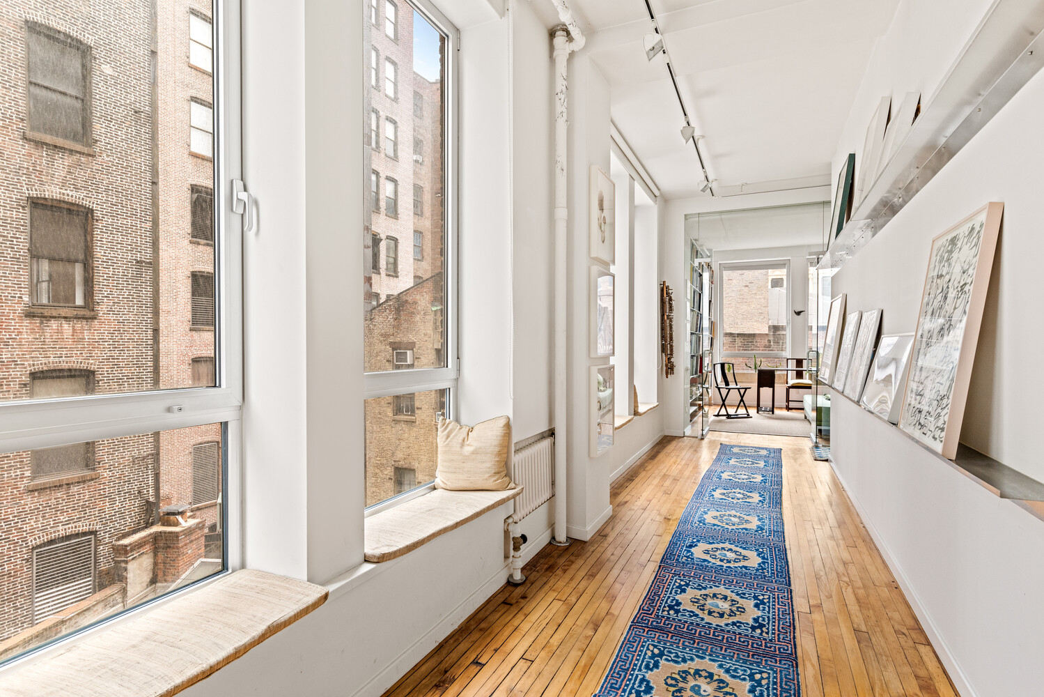 New York City, New York 10003, United States, 2 Bedrooms Bedrooms, ,2 BathroomsBathrooms,Residential,Active,249890