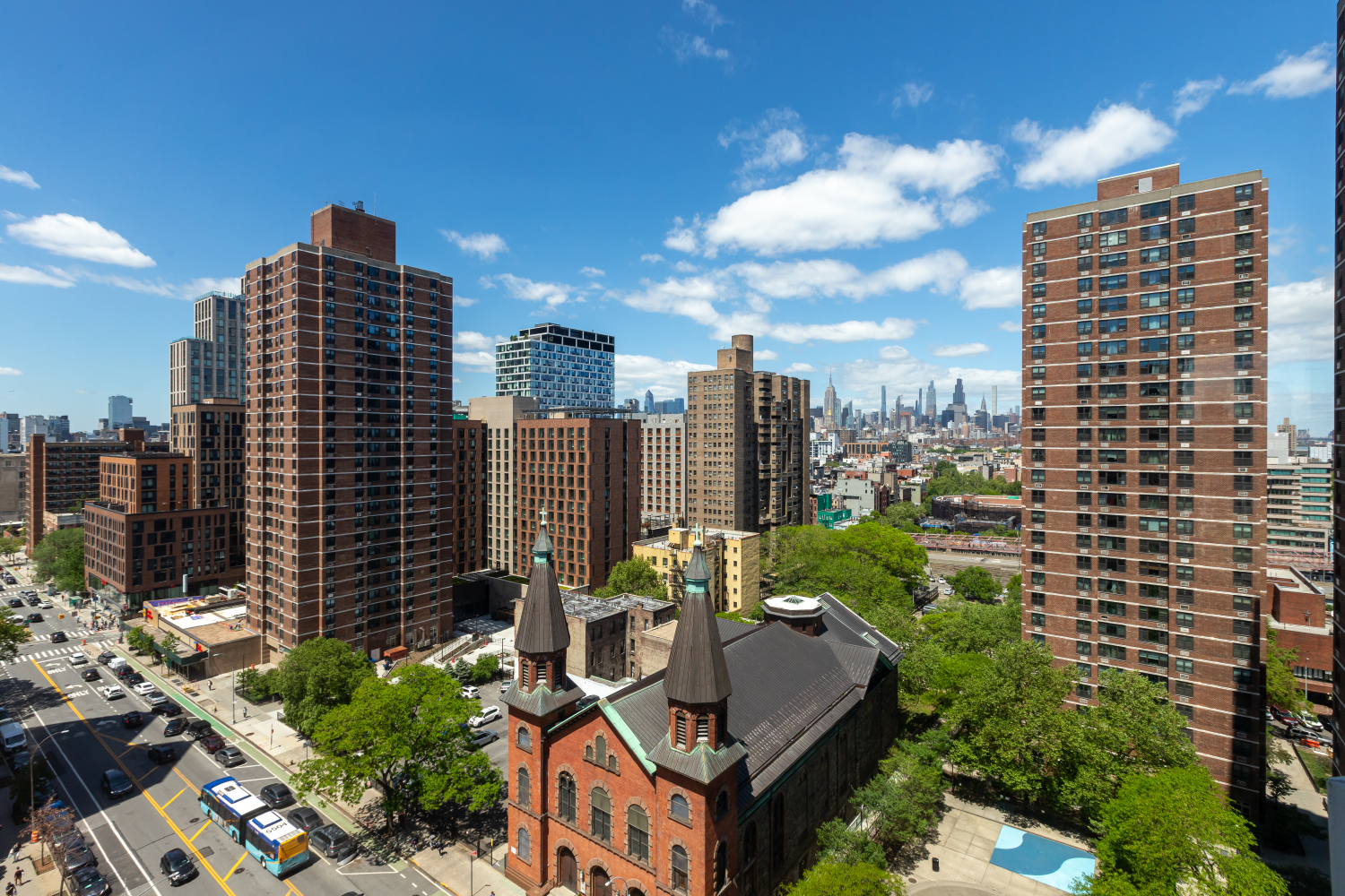 New York City, New York 10002, United States, 2 Bedrooms Bedrooms, ,2 BathroomsBathrooms,Residential,Pending,128609