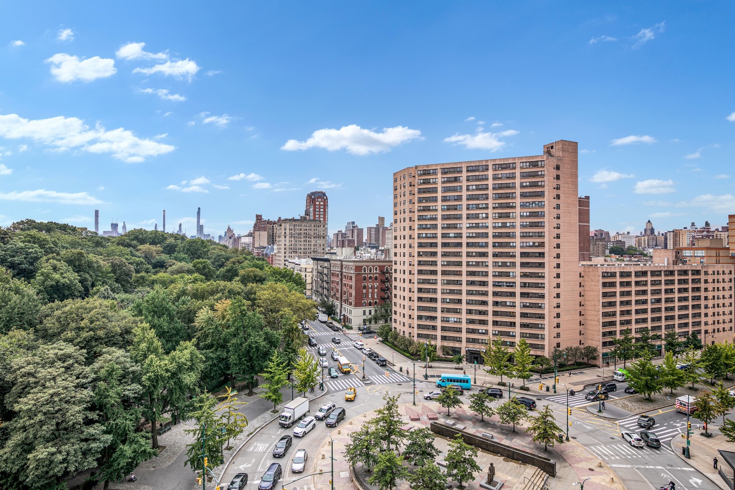 New York City, New York 10026, United States, 4 Bedrooms Bedrooms, ,4 BathroomsBathrooms,Residential,Active,111240