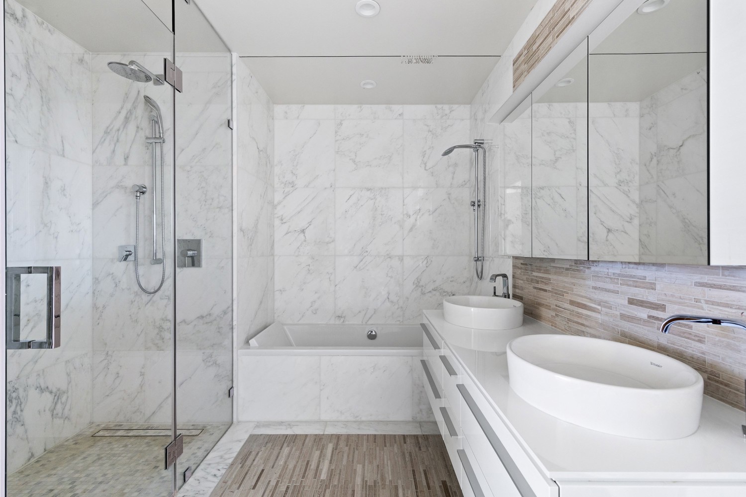 New York City, New York 10026, United States, 4 Bedrooms Bedrooms, ,4 BathroomsBathrooms,Residential,Active,111240