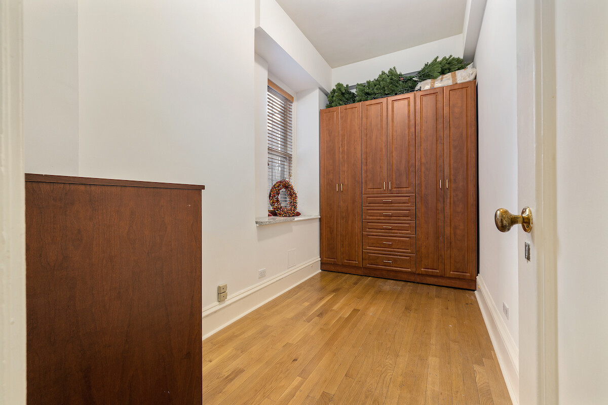 New York City, New York 10065, United States, 3 Bedrooms Bedrooms, ,3 BathroomsBathrooms,Residential,Active,227762